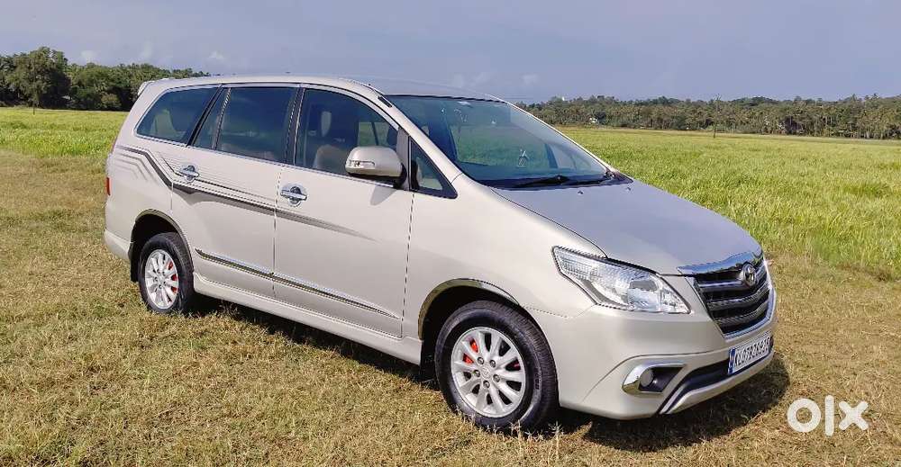 Toyota Innova Diesel 2014