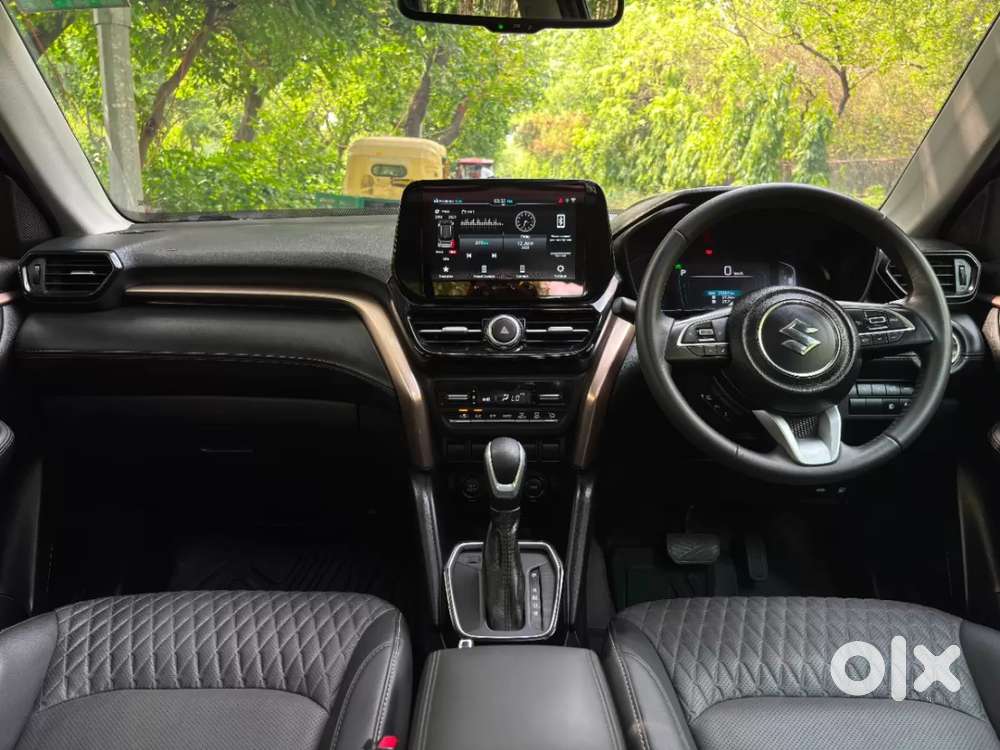 Maruti Suzuki Grand Vitara 1.5 Alpha Plus Intelligent Hybrid Ecvt, 2..
