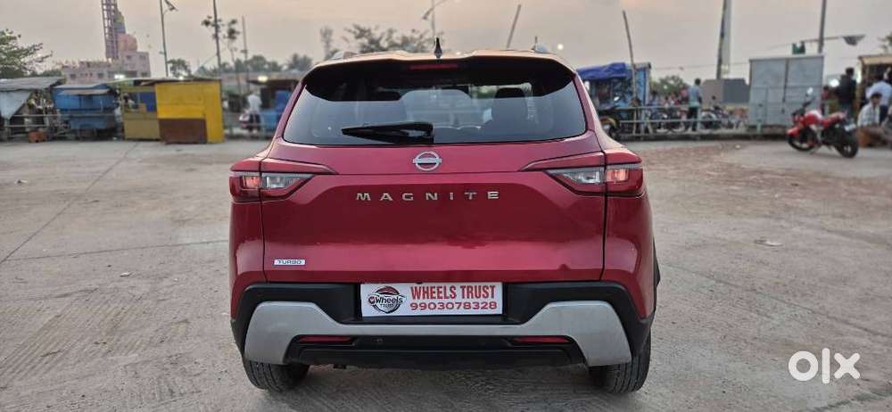 Nissan Magnite 1.0 Xv Premium Turbo Dual Tone, 2024, Petrol