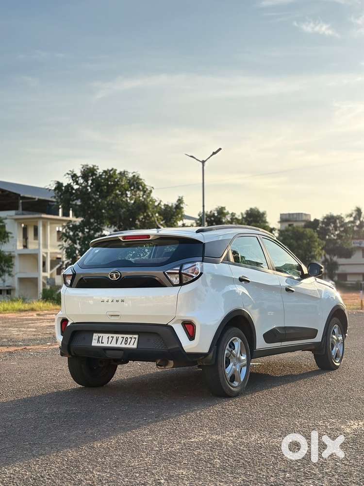 Tata Nexon Petrol Automatic 2021