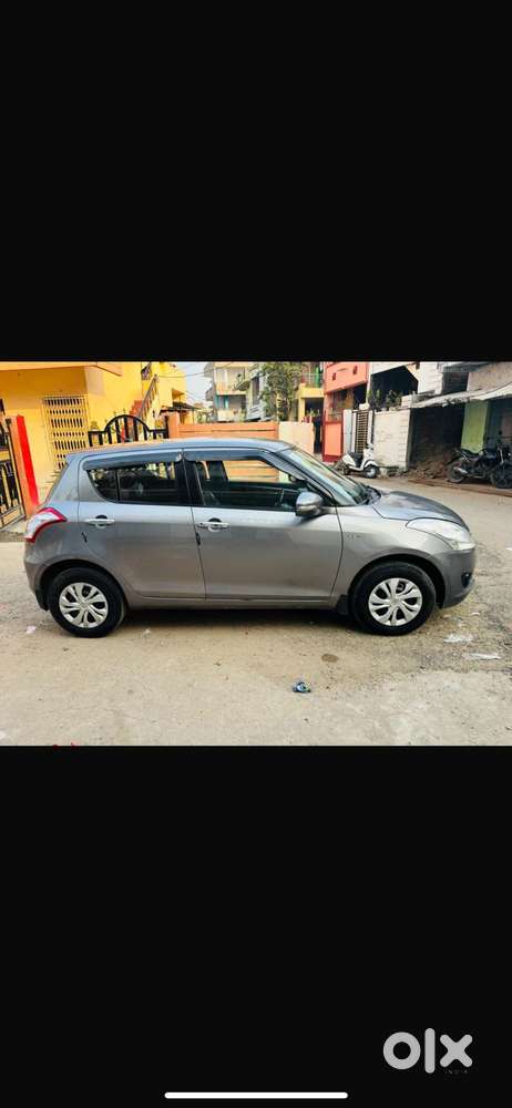 Maruti Suzuki Swift Vxi, 2011, Petrol