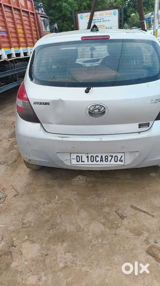 Hyundai I20 Asta 2011(top Model Alloy Wheels And 4 Power Window)