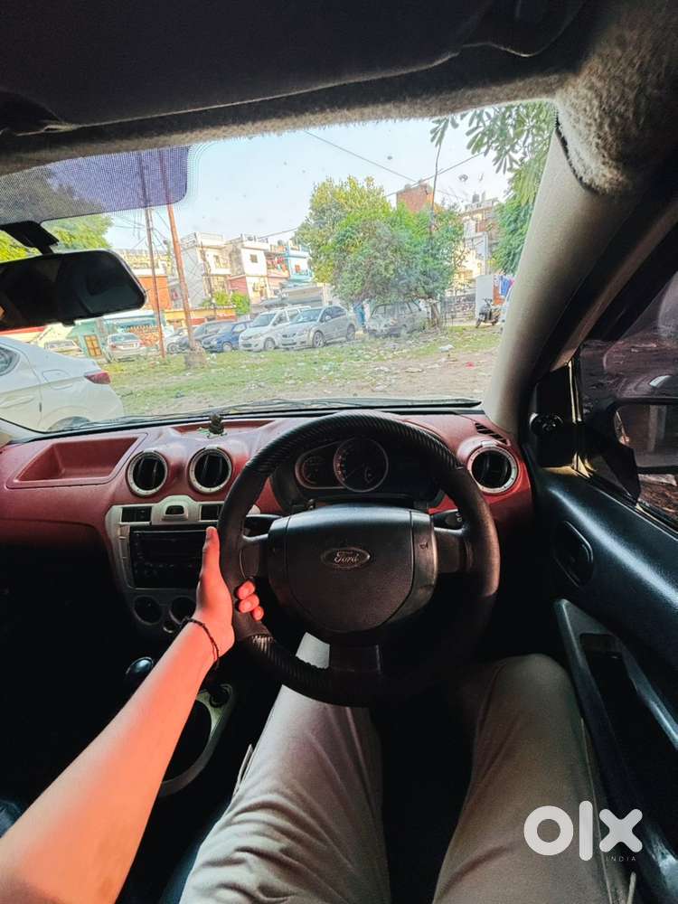 Ford Figo Petrol Lxi 2010