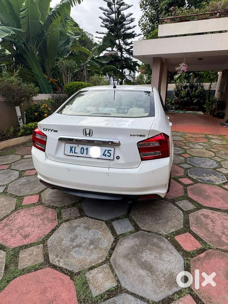 Honda City 1.5 Smt (2013) – 77,077 Km  Pristine Condition