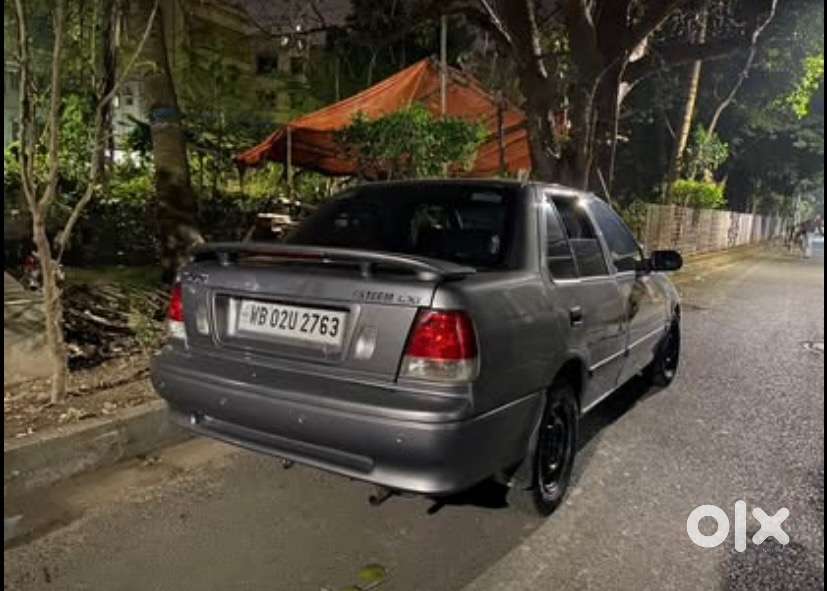 Maruti Suzuki Esteem, Gunmetal Colour Only One In Kolkata