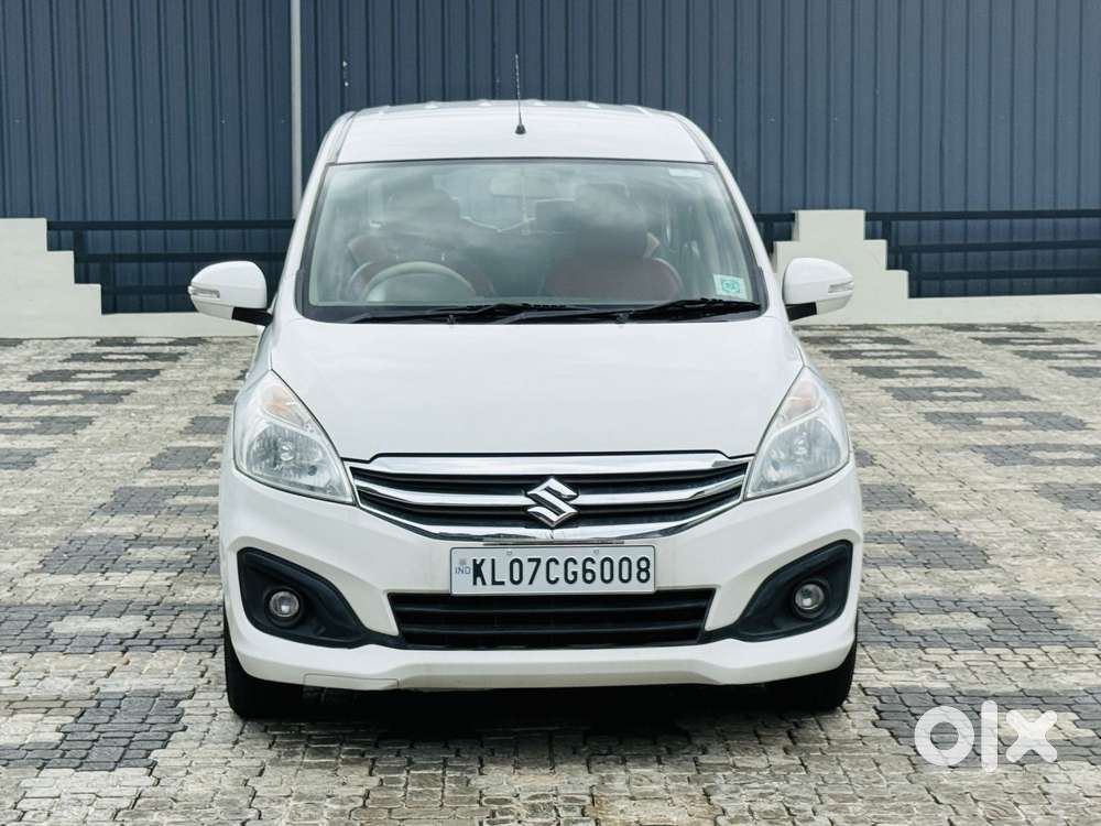 Maruti Suzuki Ertiga Vxi At Petrol, 2016, Petrol