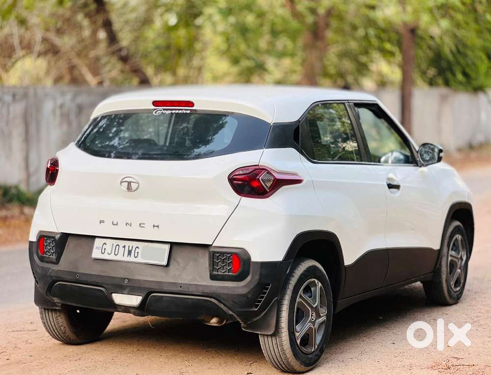 Tata Punch Pure, 2022, Petrol