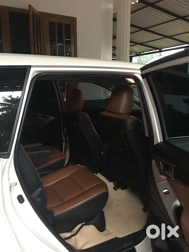 Toyota Innova Crysta 2016 Diesel Well Maintained