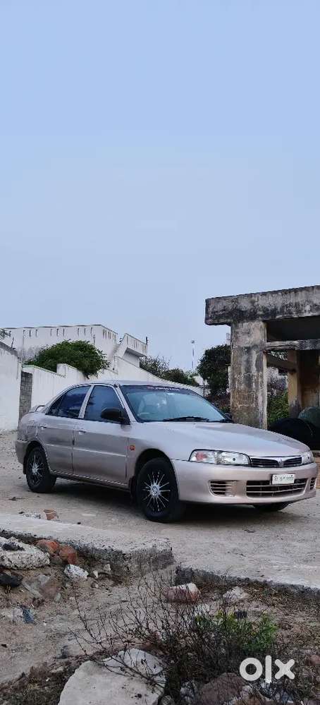 Mitsubishi Lancer 1.5 Glxi 2003