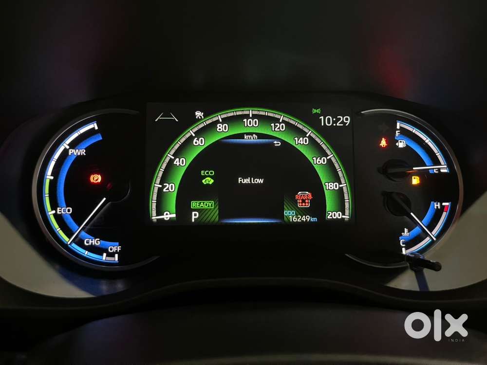 Toyota Innova Hycross 2025 Hybrid