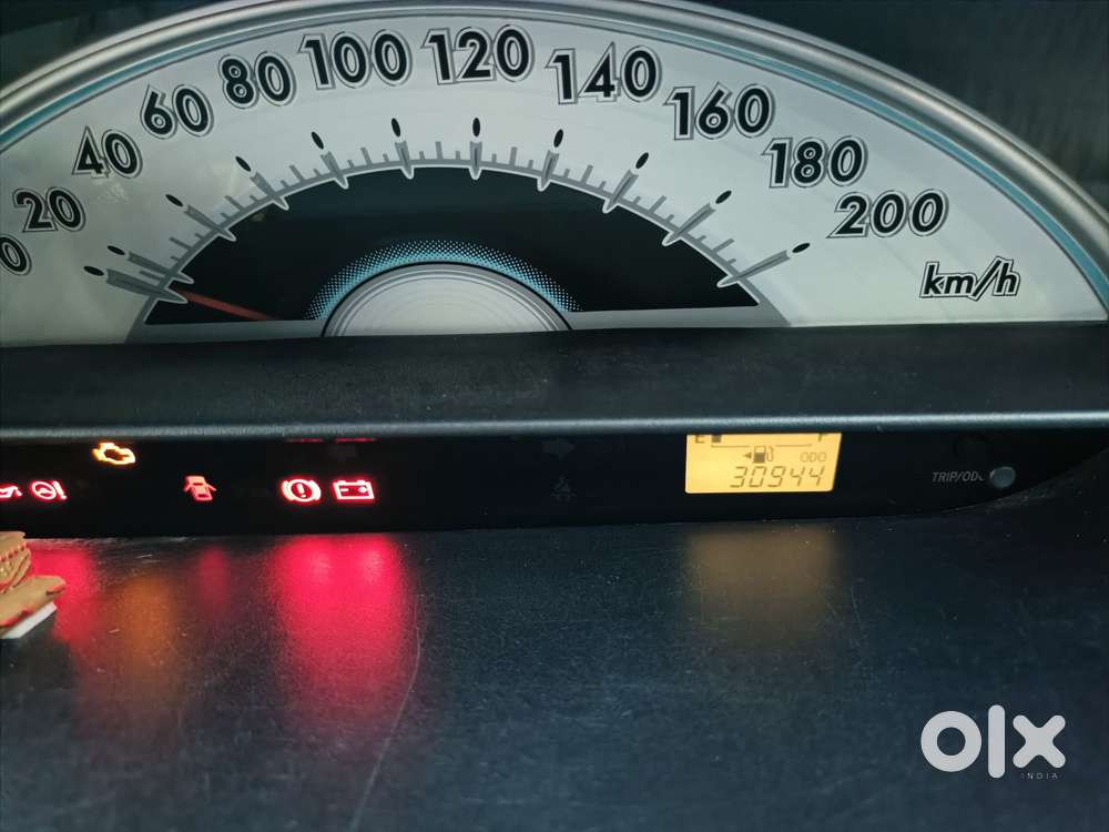Toyota Etios 2010-2012 G, 2011, Petrol