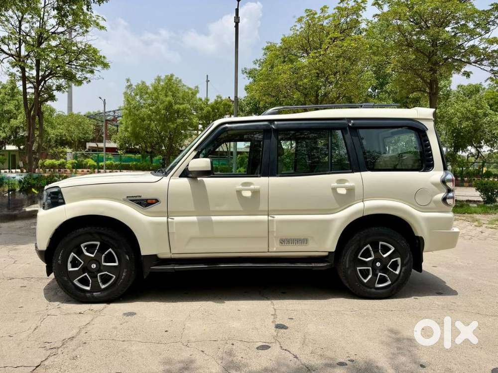 Mahindra Scorpio S6 Plus, 2017, Diesel
