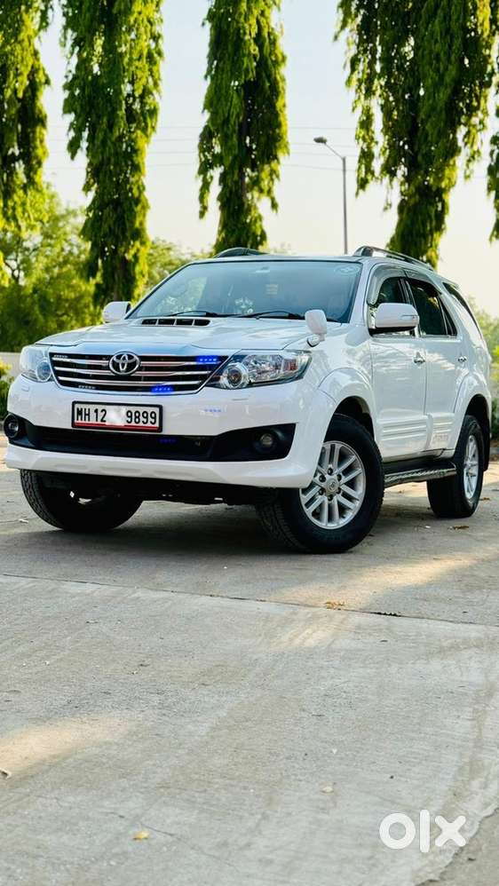 Toyota Fortuner 2013 Diesel Well Maintained Singal Hand Use New Tyres