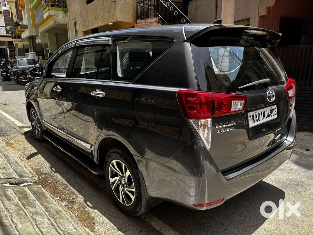 Toyota Innova Crysta [2020-ongoing] 2.4 Vx 8 Str, 2018, Diesel