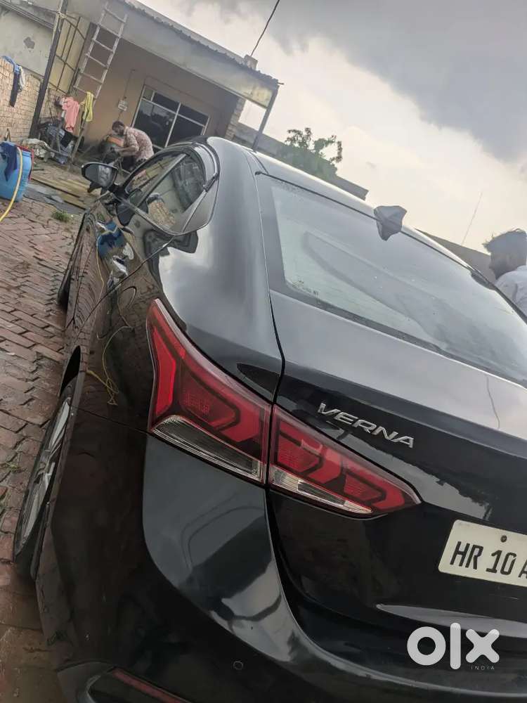 Hyundai Verna 2018 Diesel Well Maintained Ventilated Seat With Sunroof