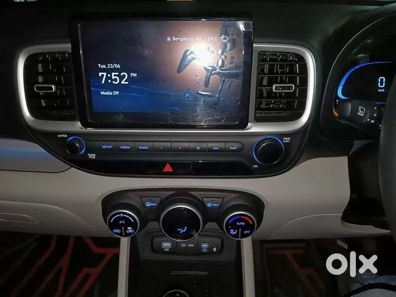 Hyundai Venue 1.0 Sx (o) Turbo Dct, 2023, Petrol