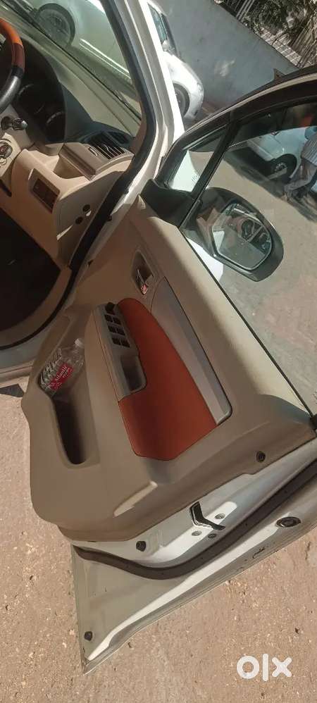 Maruti Suzuki Ertiga 2013