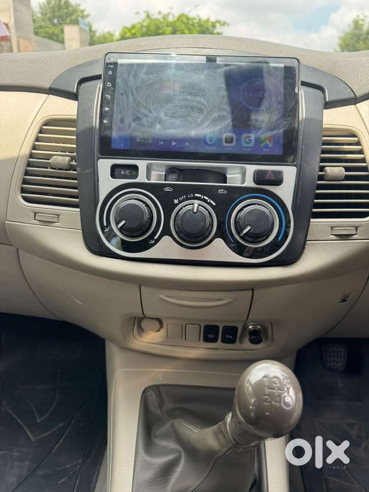 Toyota Innova 2.5 G (diesel) 8 Seater, 2014, Diesel