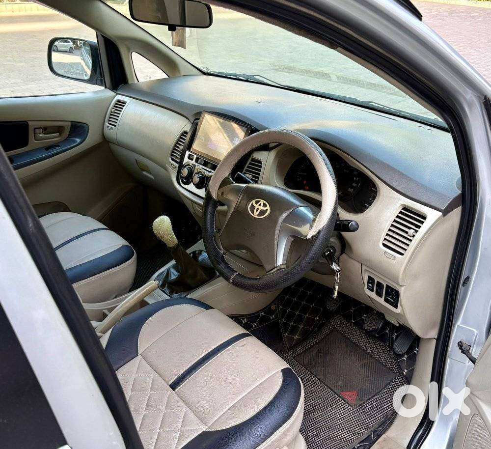 Toyota Innova 2.5 Gx 7 Str Bs-iii, 2014, Diesel