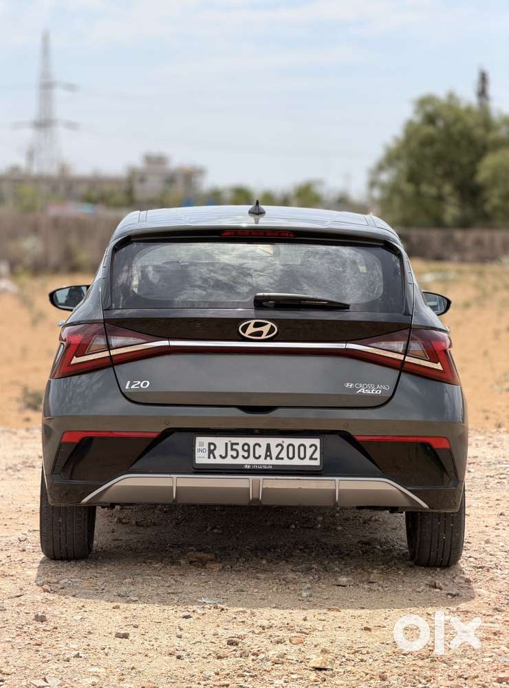 Hyundai I20 Asta (o) 1.2 Mt, 2023, Petrol