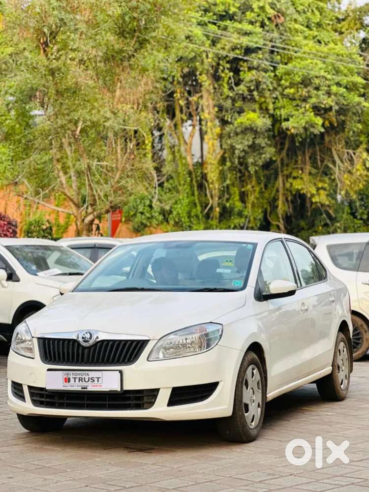 Skoda Rapid 1.6 Mpi Ambition, 2016, Petrol