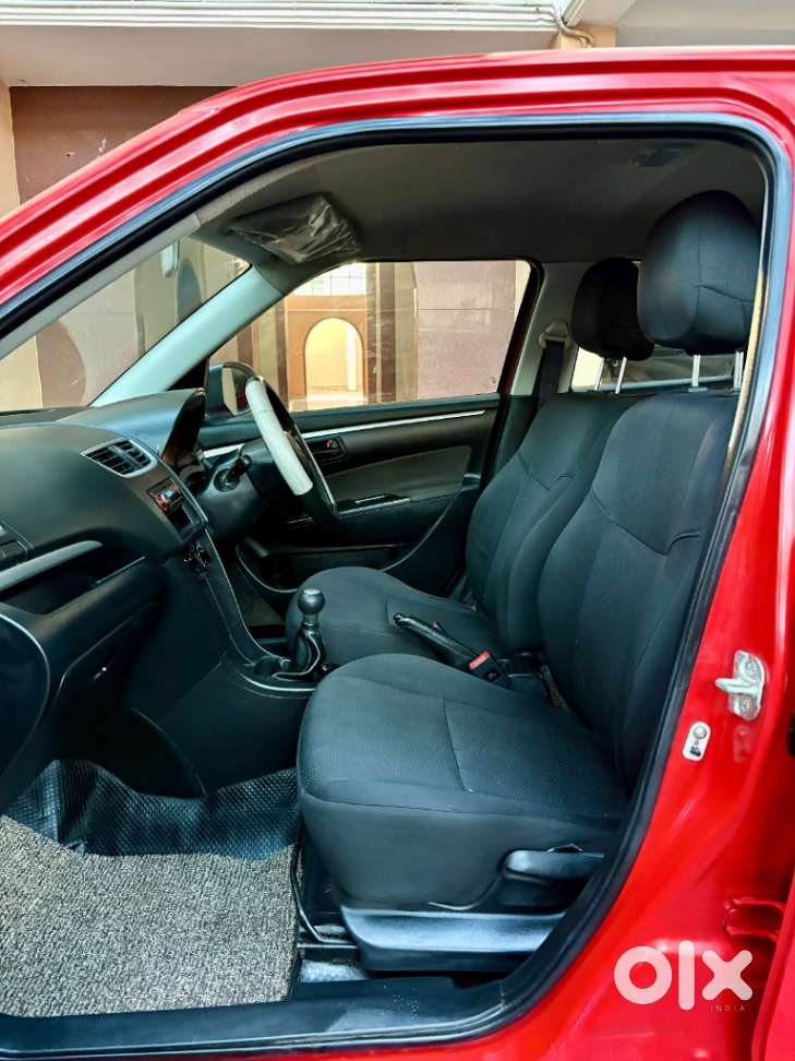 Maruti Suzuki Swift Lxi, 2015, Petrol