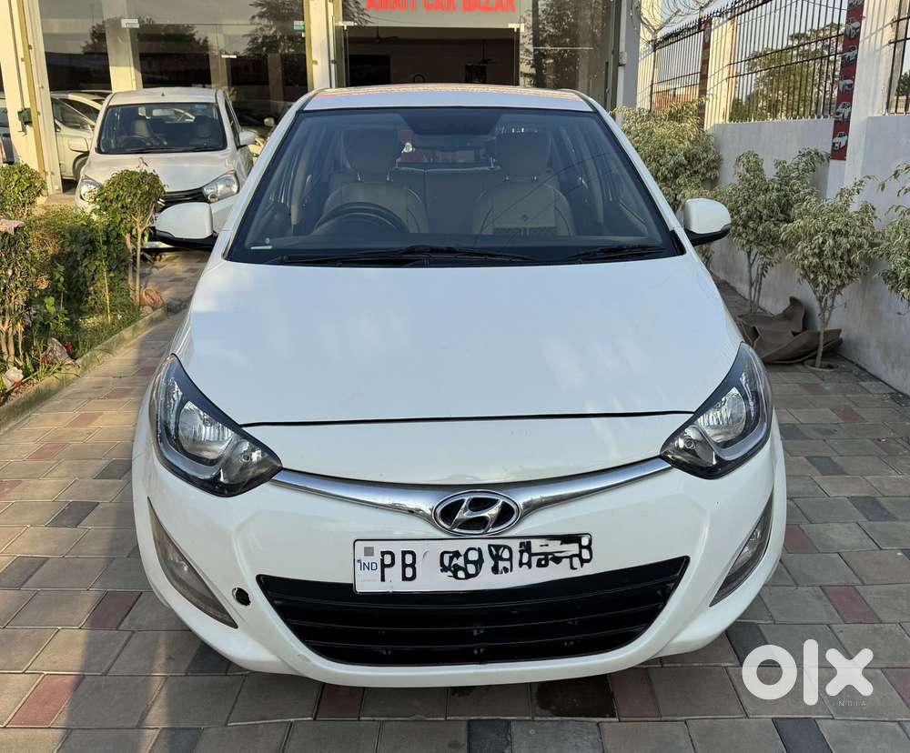 Hyundai I20 Sportz 1.2 Bs-iv, 2013, Diesel