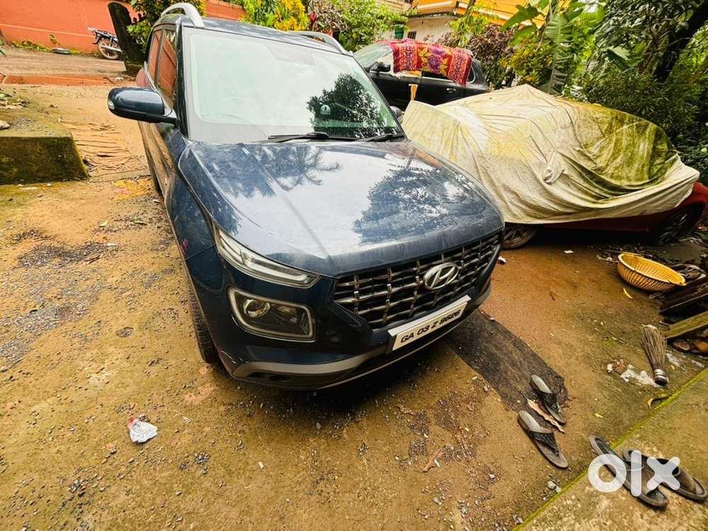 Hyundai Venue 2019 Petrol 105000 Km Driven