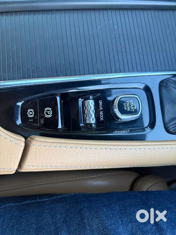 Volvo S90 D4 Momentum, 2019, Diesel