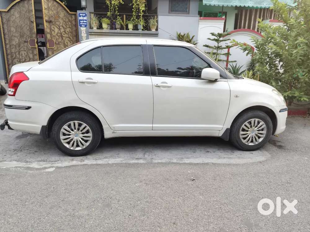 Maruti Suzuki Dzire 1.2 Vxi 2011