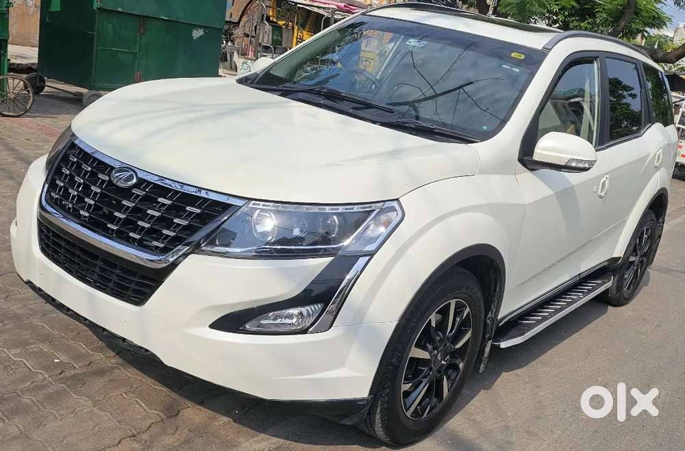 Mahindra Xuv500 2019.  W. 11 Optional Top