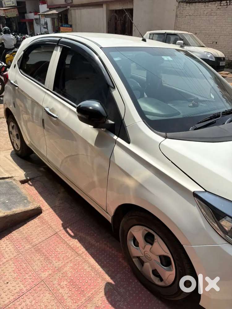 Tata Tiago 2023 Petrol 30000 Km Driven