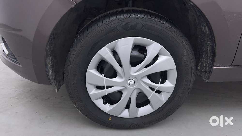 Tata Tiago 1.2 Revotron Xz Wo Alloy, 2018, Petrol