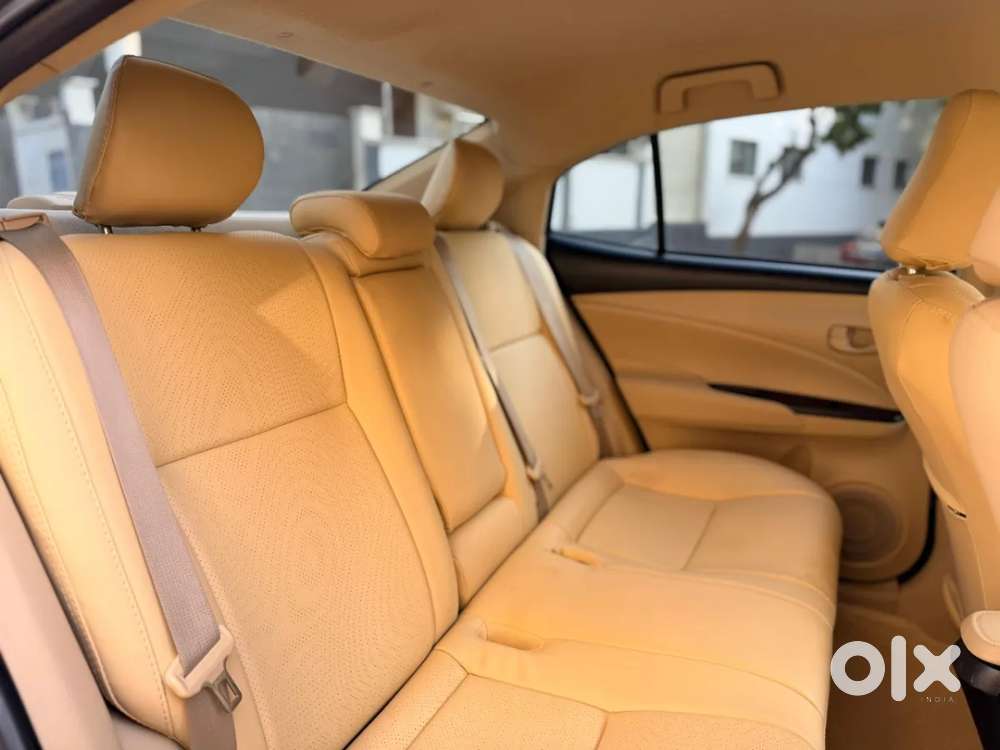 Toyota Yaris J Cvt, 2018, Petrol