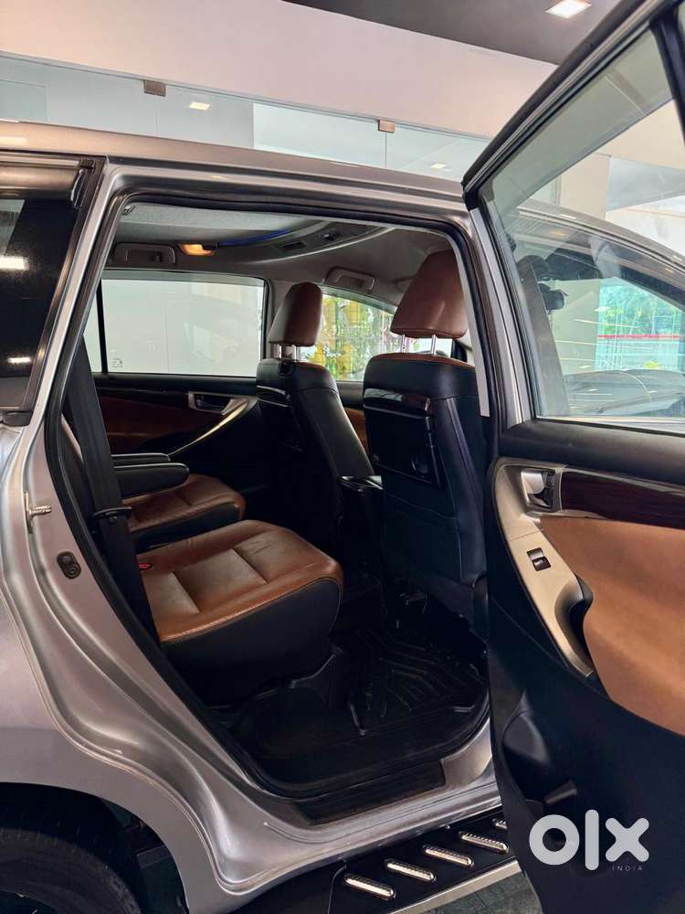 Toyota Innova Crysta, 2018
