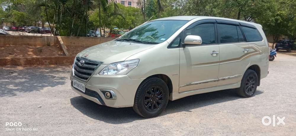 Toyota Innova 2.5 V 7 Str, 2013, Diesel