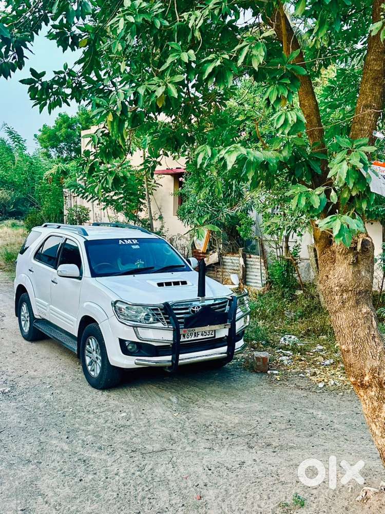 Toyota Fortuner Petrol 2023