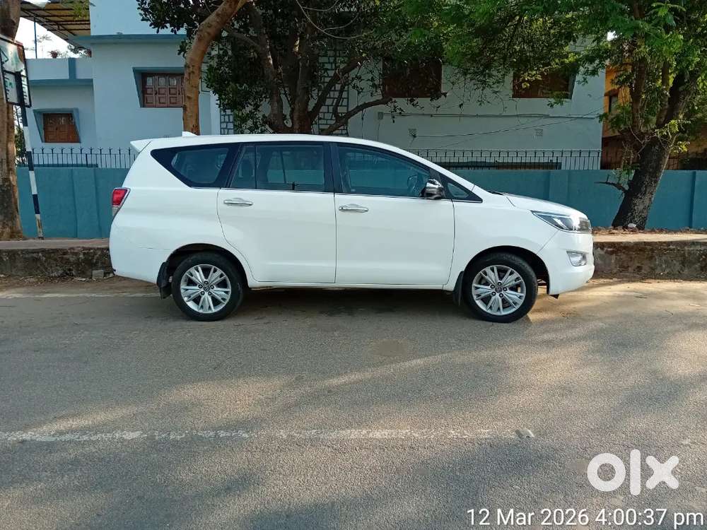 Toyota Innova Crysta 2019 Diesel 179000 Km Driven