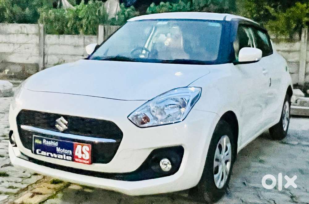 Maruti Suzuki Swift Vxi + Manual, 2023, Petrol