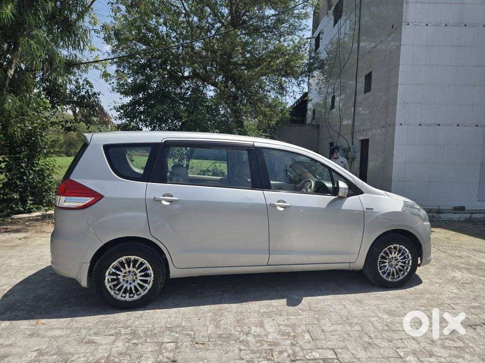 Maruti Suzuki Ertiga 2012-2015 Vdi, 2012, Diesel