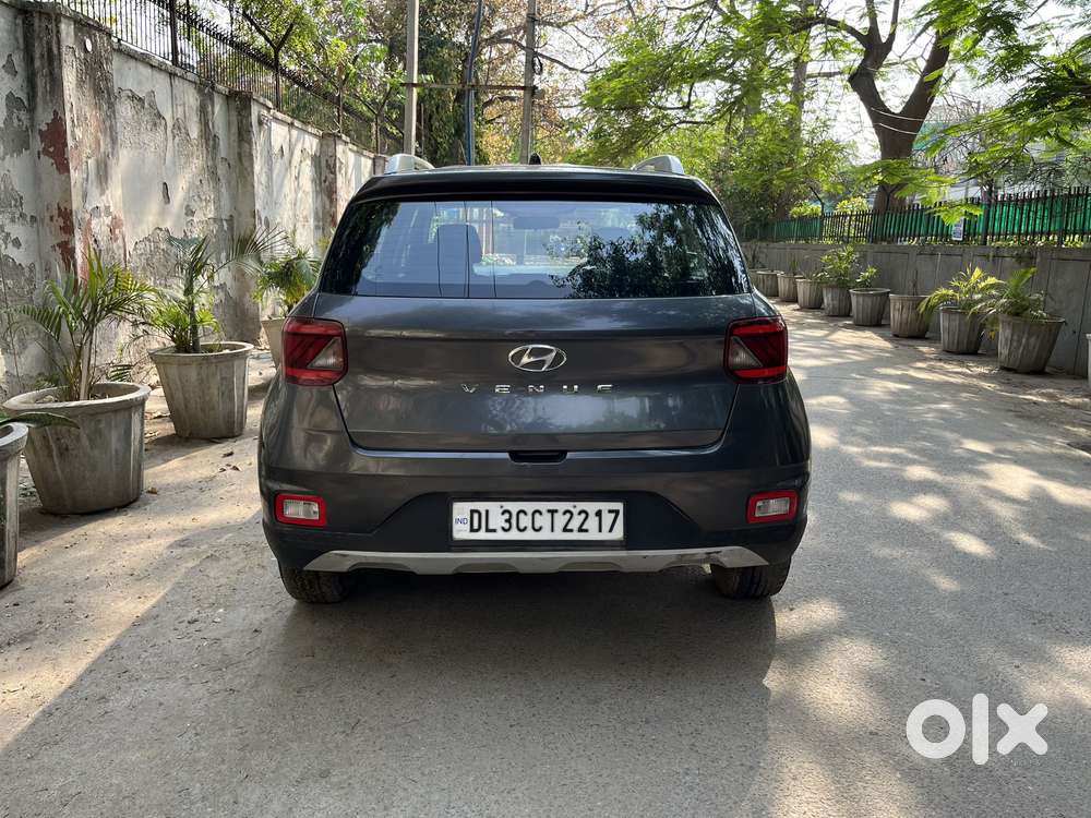 Hyundai Venue 1.2 S Plus, 2020, Petrol