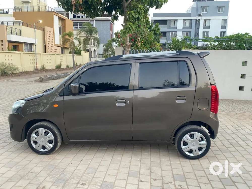 •best Condition  •offer - 3,40,000 ( Slightly Negotiable )