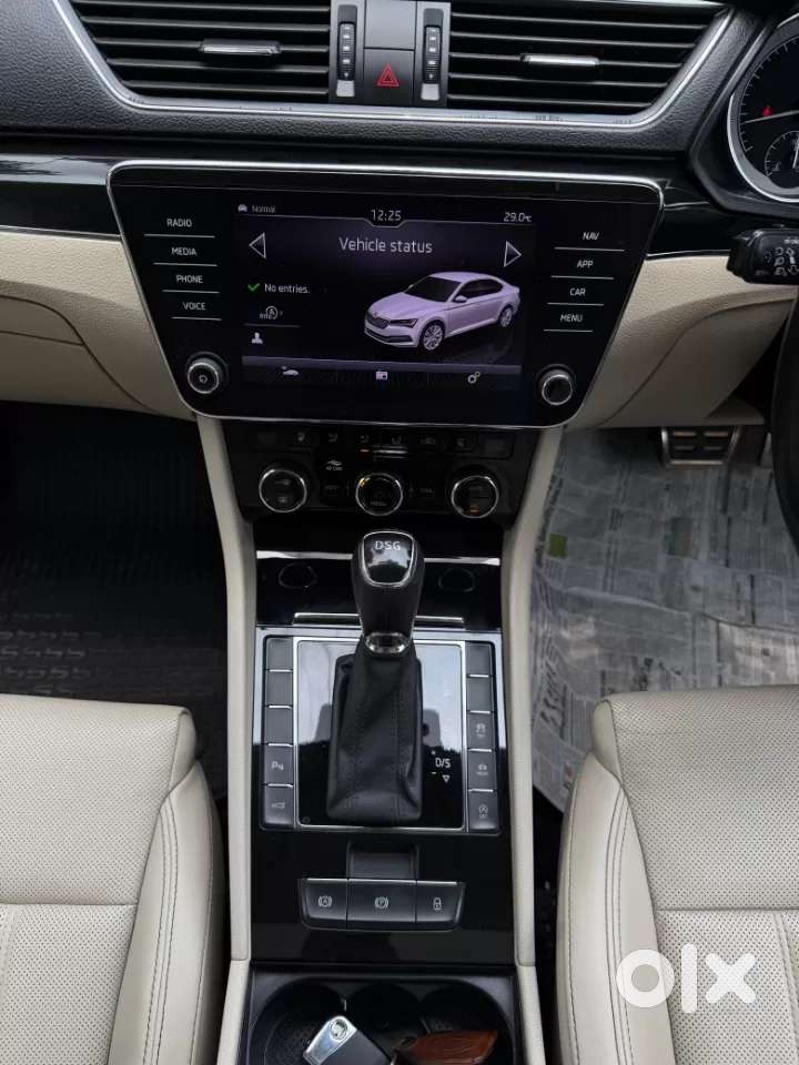 Skoda Superb 2.0 L&k Tsi At, 2021, Petrol