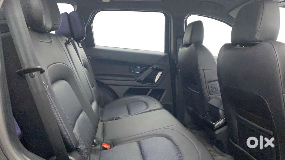 Tata Safari 2.0 Kryotec Xza Plus (o) Red Dark Edition, 2023, Diesel