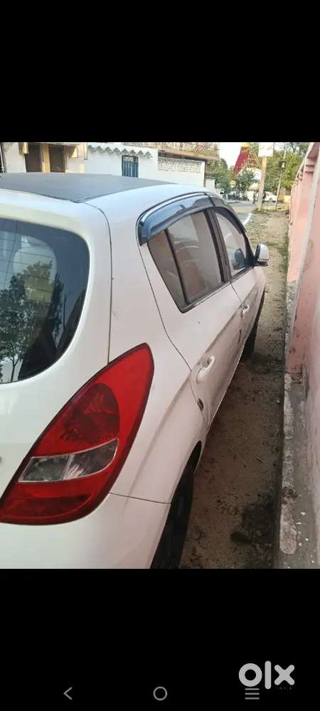 Hyundai I20 Sportz Petrol 2011 All Ok Gaadi Hh Koi Kami Ni Hh Gaadi Me