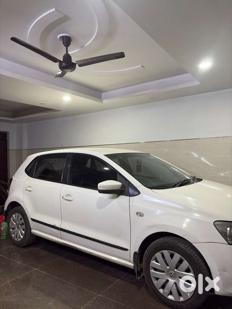 Volkswagen Polo Petrol Manual 2012
