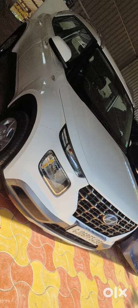 Hyundai Venue 2021 Petrol 65000 Km Driven