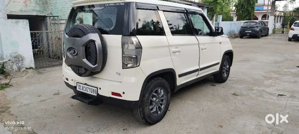 Mahindra Tuv 300 2019 Diesel Well Maintained