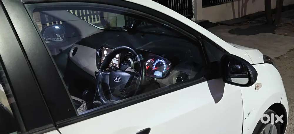 Hyundai Xcent 2015 Petrol 81000 Km Driven