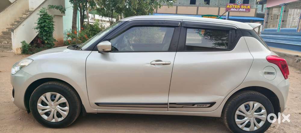 Maruti Suzuki Swift Vvt Vxi, 2021, Petrol